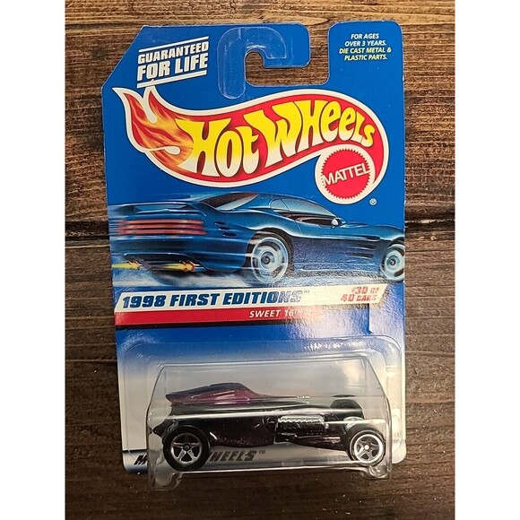 Vintage NOS NEW Hot Wheels 1998 First Editions #30/40 Collector  #674 Sweet 16 - Picture 1 of 8